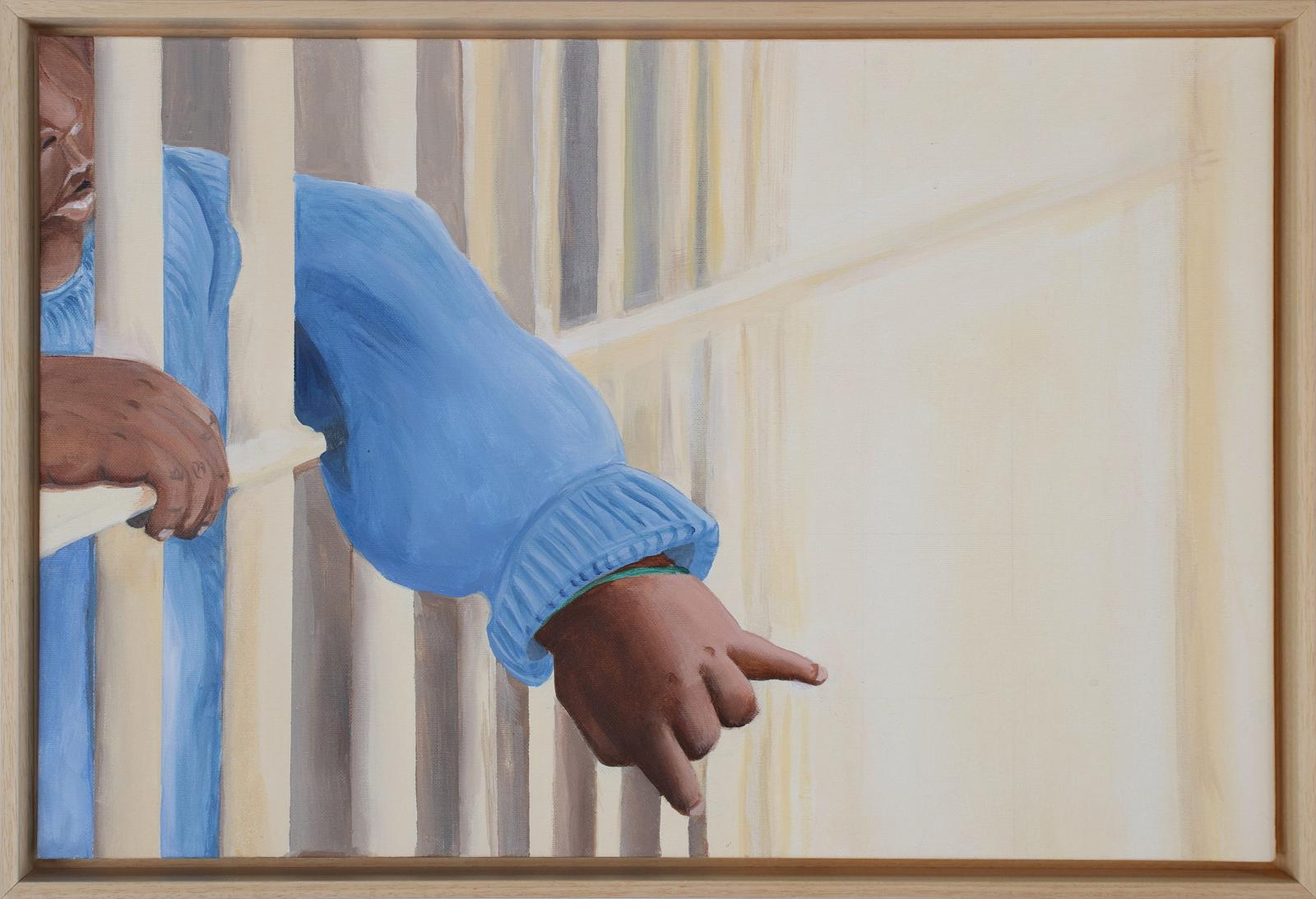 Innocente, Vostro Onore!, acrilico su tela 40x60 di Debora Cingano, 2024 — un bambino con un maglione azzurro si sporge tra le sbarre e indica fuori.
